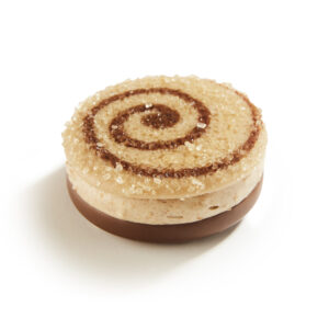 MACARON PRALIN Kanelbulle